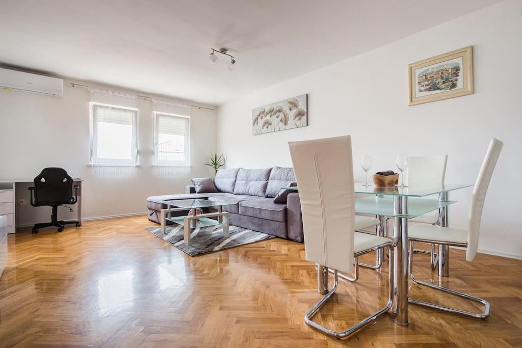 Apartment Jully Podstrana Exterior foto